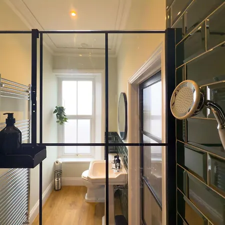 Feriehus Egerton House Penrith, Luxuriously Appointed Close To Shops, Bars & Restaurants, Ullswater 15 Minutes Drive *