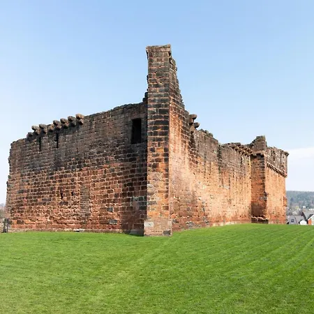 Egerton House Penrith, Luxuriously Appointed Close To Shops, Bars & Restaurants, Ullswater 15 Minutes Drive Penrith