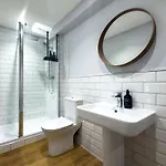 Feriehus Egerton House Penrith, Luxuriously Appointed Close To Shops, Bars & Restaurants, Ullswater 15 Minutes Drive
