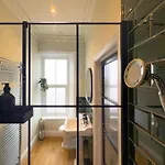 Feriehus Egerton House Penrith, Luxuriously Appointed Close To Shops, Bars & Restaurants, Ullswater 15 Minutes Drive *